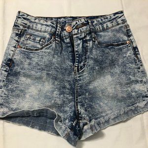 Shorts-No Boundaries #4040